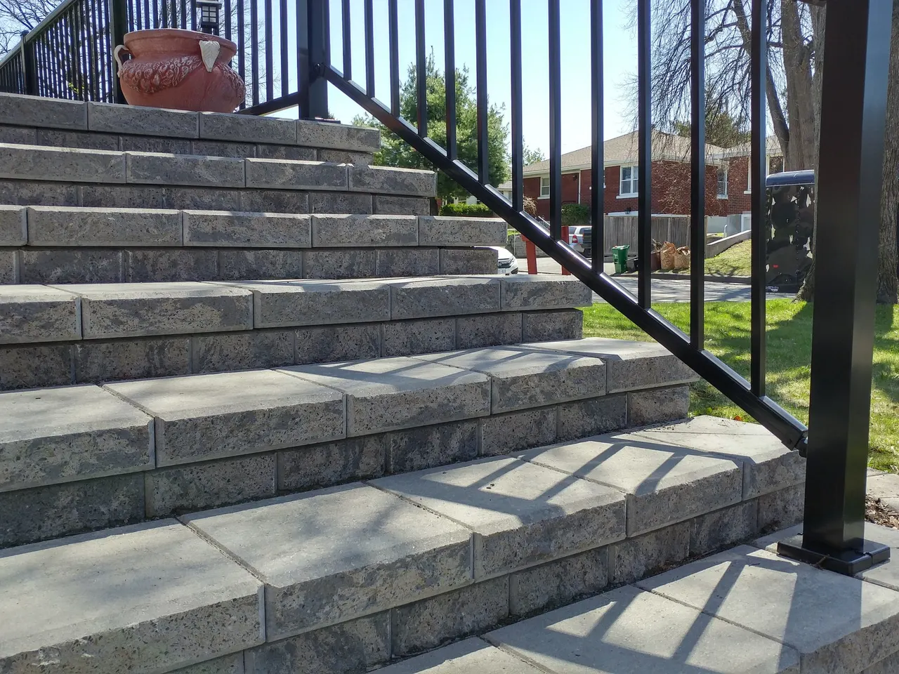 Charcoal block front-entry steps in Kanata by ALM Construction