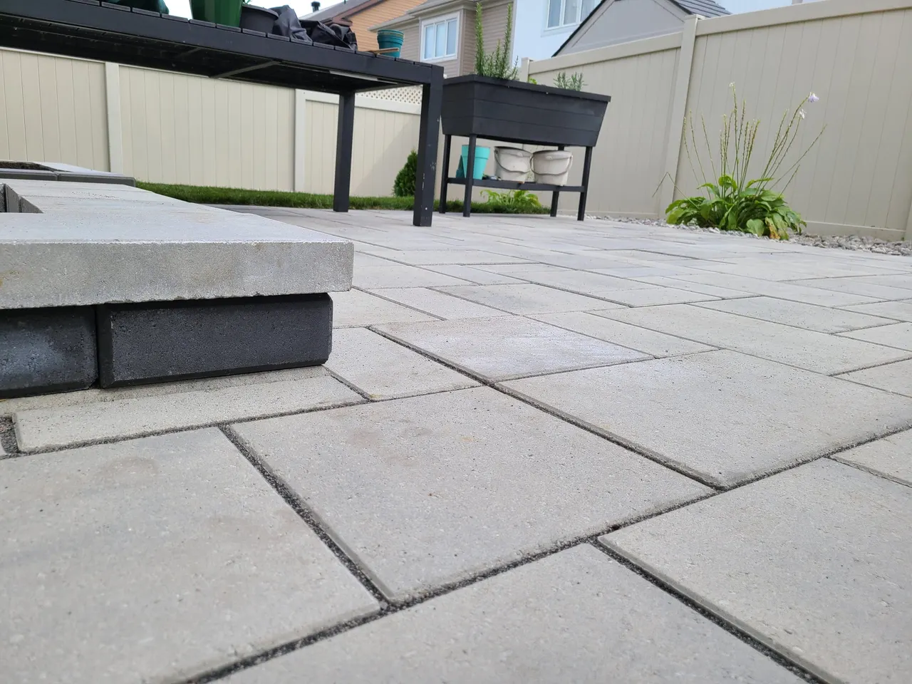 Hardscape and landscape construction in Kanata, ON by ALM